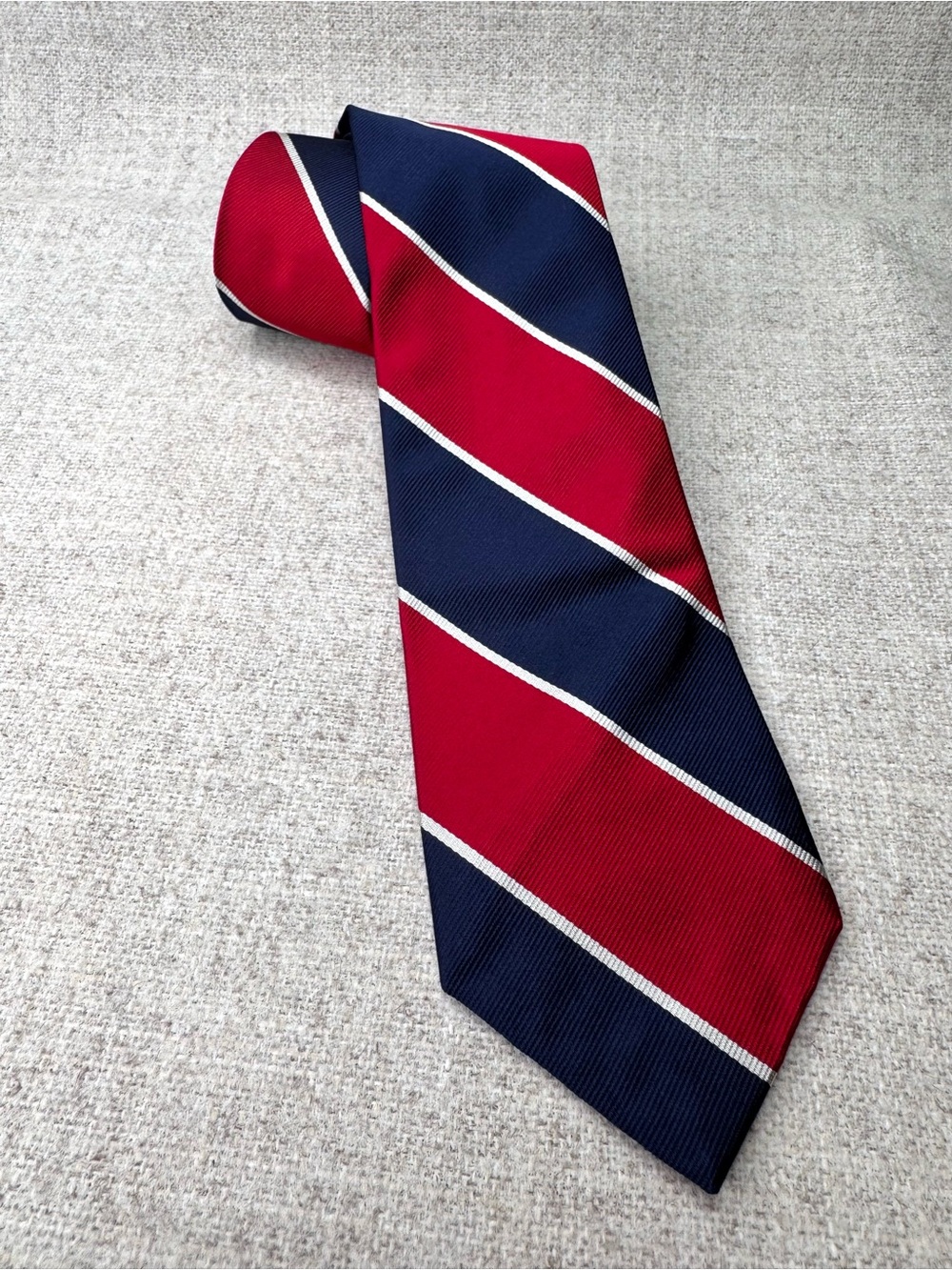 Polo Ralph Lauren Tie 100% silk handcrafted Italy, red, blue, white stripe FLAW